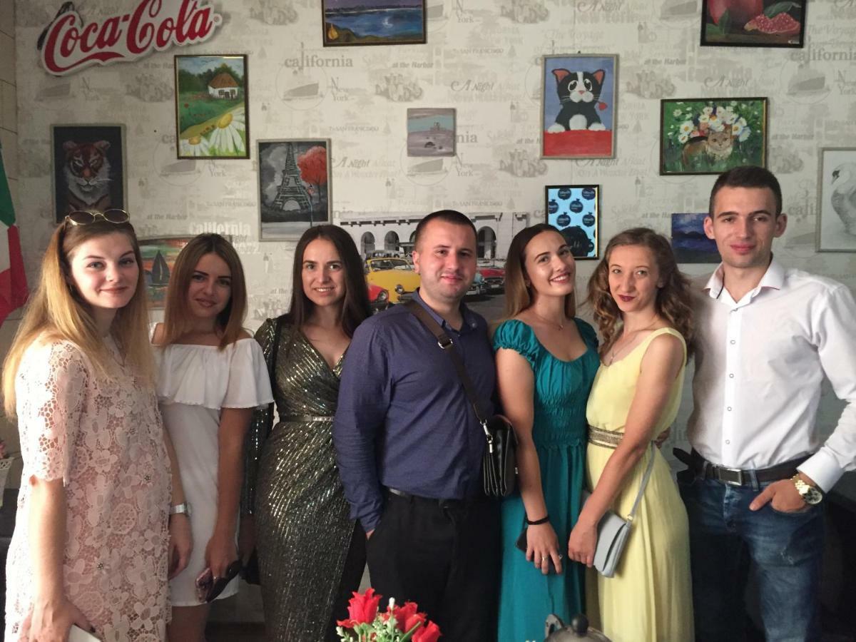 Hostel -Hotel Granat Rivne City Екстериор снимка